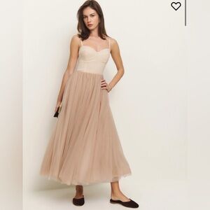 NWT Sold out Reformation Esmarie dress Carrie vibes